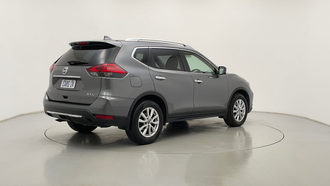 Right Back Diagonal (45- Degree) View