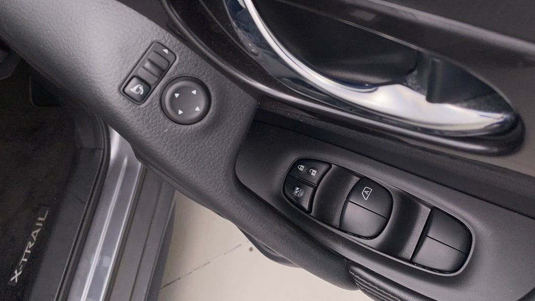 Drivers Side Door Panel Controls
