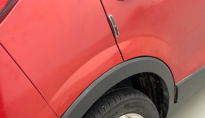 2019 Mahindra XUV300 W8 DIESEL MT, Diesel, Manual, 86,105 km, Right quarter panel - Minor scratches