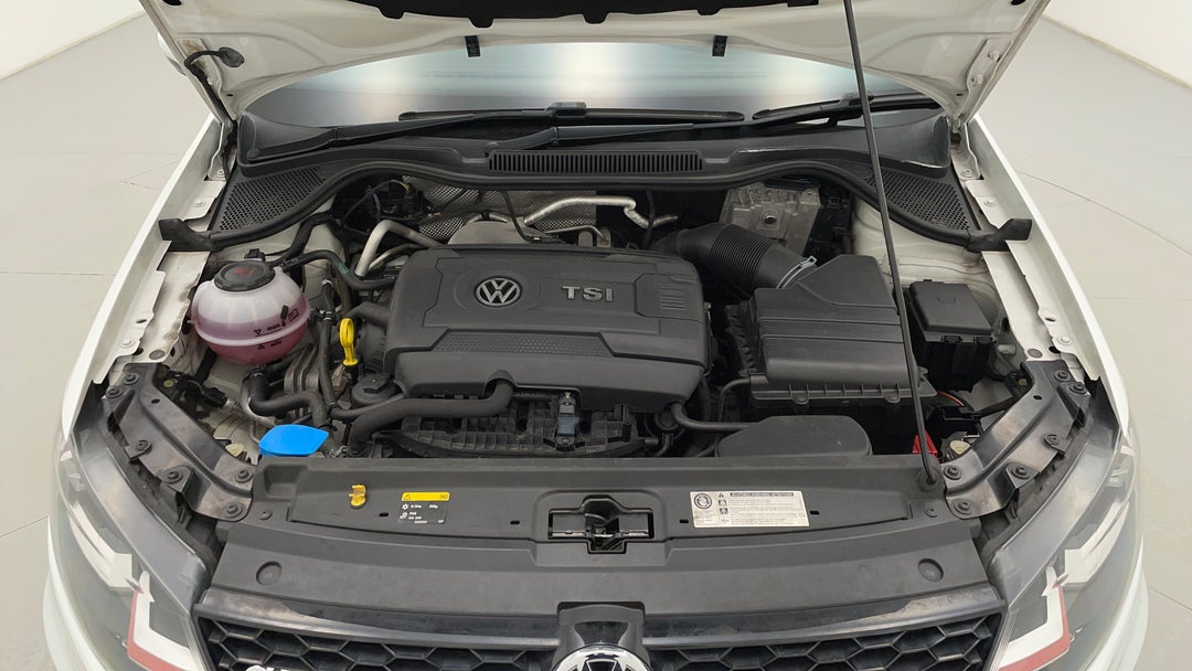 Open Bonnet (Engine)