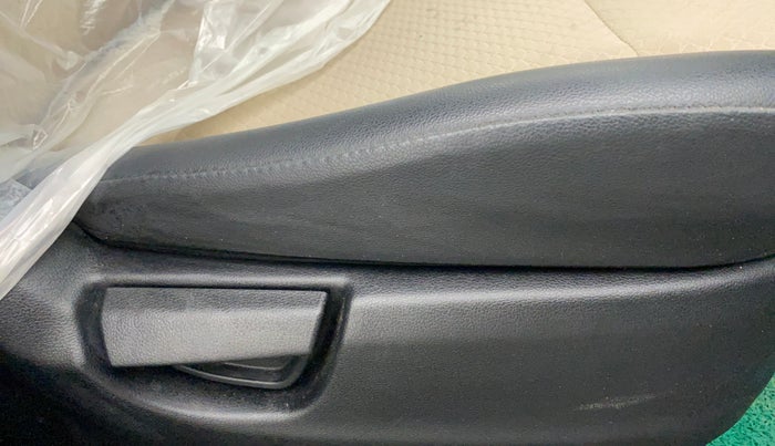 2022 Hyundai NEW SANTRO SPORTZ MT, Petrol, Manual, 3,201 km, Driver Side Adjustment Panel