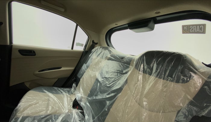 2022 Hyundai NEW SANTRO SPORTZ MT, Petrol, Manual, 3,201 km, Right Side Rear Door Cabin