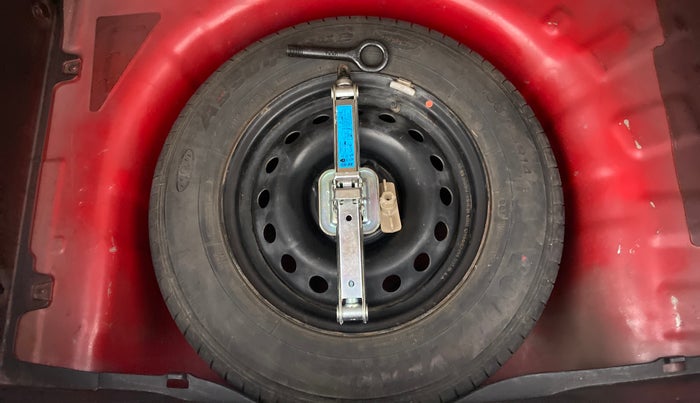 2017 Hyundai Elite i20 SPORTZ 1.2, Petrol, Manual, 36,568 km, Dicky (Boot door) - Tool missing
