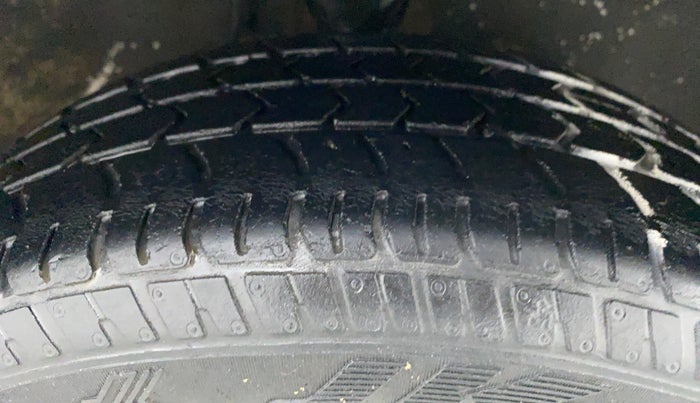 2018 Maruti Alto K10 VXI P, Petrol, Manual, 26,096 km, Right Front Tyre Tread