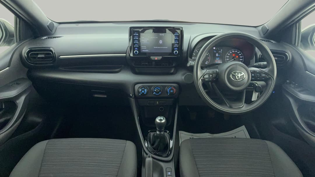 2020 Toyota Yaris Ascent Sport, Manual, 42217 km, Dashboard View