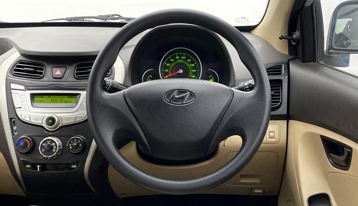 2017 Hyundai Eon MAGNA PLUS, Petrol, Manual, 18,361 km, Steering Wheel Close Up