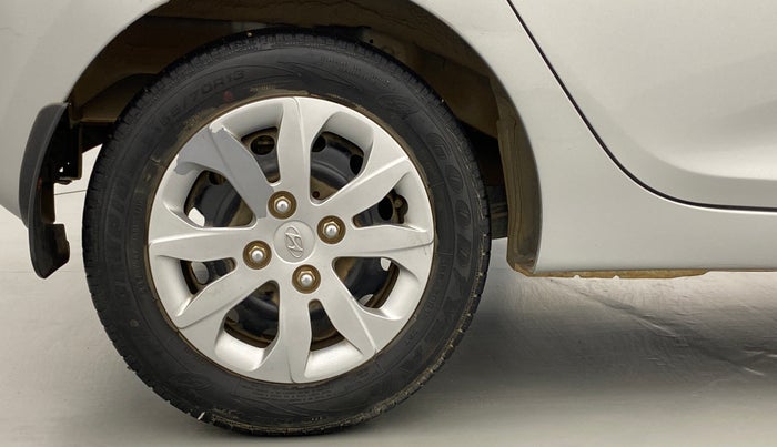 2017 Hyundai Eon MAGNA PLUS, Petrol, Manual, 18,361 km, Right Rear Wheel
