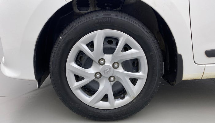 2019 Hyundai Grand i10 MAGNA 1.2 KAPPA VTVT, Petrol, Manual, 30,579 km, Left Front Wheel