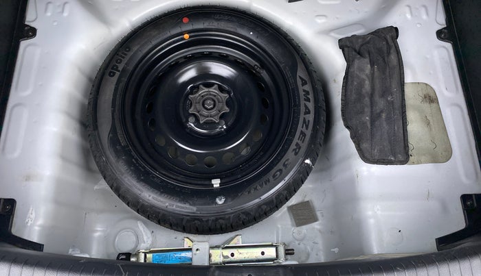 2019 Hyundai Grand i10 MAGNA 1.2 KAPPA VTVT, Petrol, Manual, 30,579 km, Spare Tyre