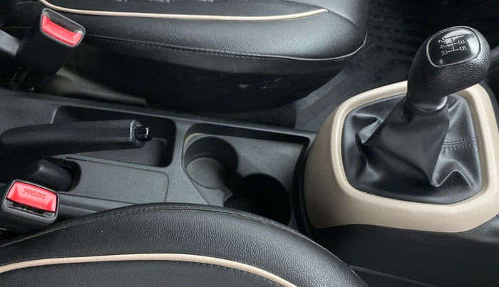 2019 Hyundai Grand i10 MAGNA 1.2 KAPPA VTVT, Petrol, Manual, 30,579 km, Gear Lever