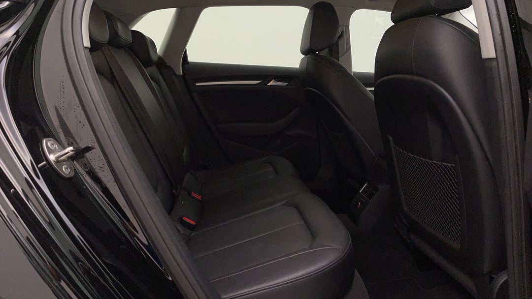 2013 Audi A3 Sportback 1.4 Tfsi Attraction, Automatic, 112750 km, Right Side Rear Door Cabin View