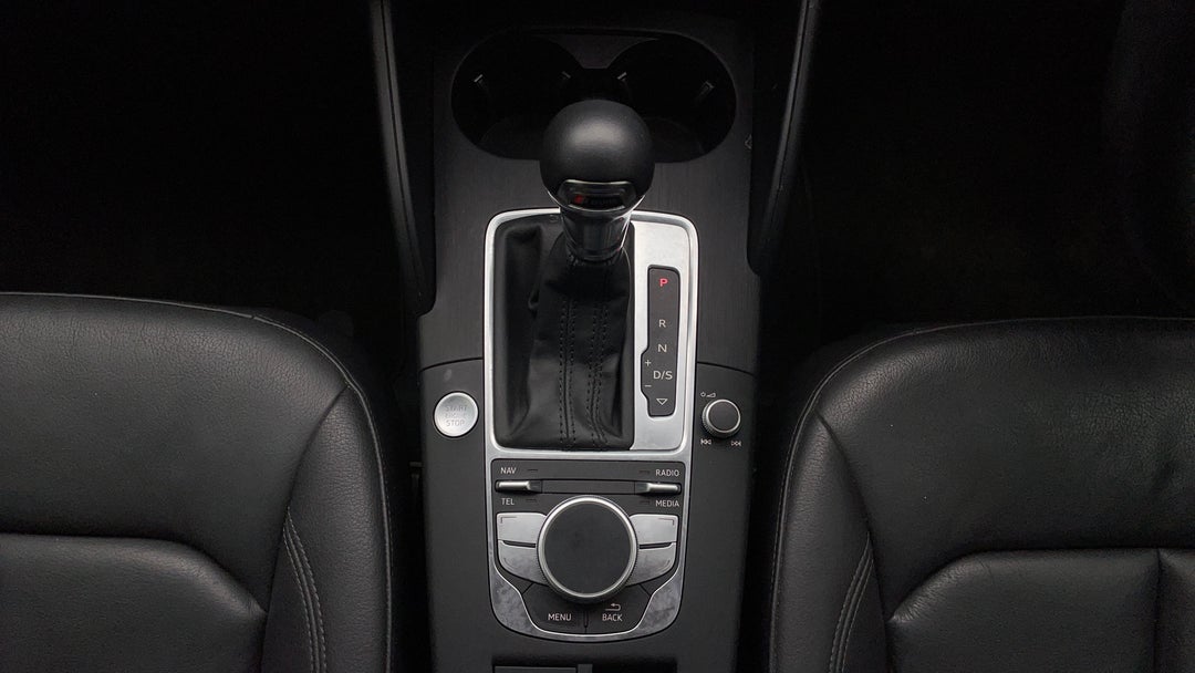 2013 Audi A3 Sportback 1.4 Tfsi Attraction, Automatic, 112750 km, Gear Lever 