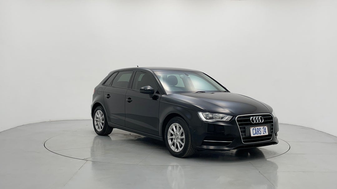 2013 Audi A3 Sportback 1.4 Tfsi Attraction, Automatic, 112750 km, Right Front Diagonal (45- Degree) View