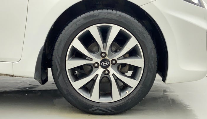 2014 Hyundai Verna FLUIDIC 1.6 SX CRDI, Diesel, Manual, 64,779 km, Right Front Wheel
