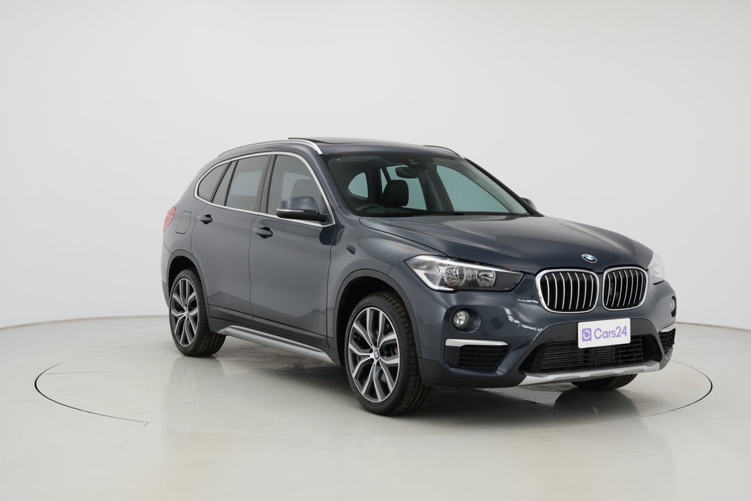 2018 BMW X1 xDrive 25i, Automatic, 65763 km, Right Front Diagonal (45- Degree) View