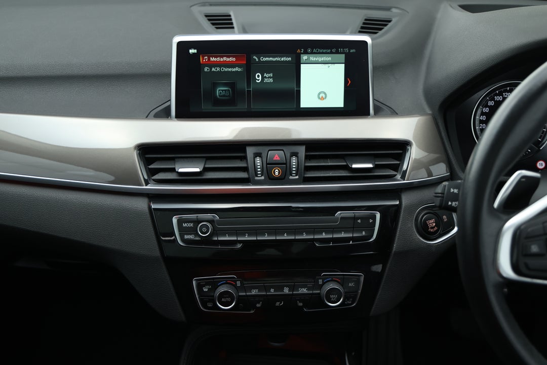 2018 BMW X1 xDrive 25i, Automatic, 65763 km, Center Console