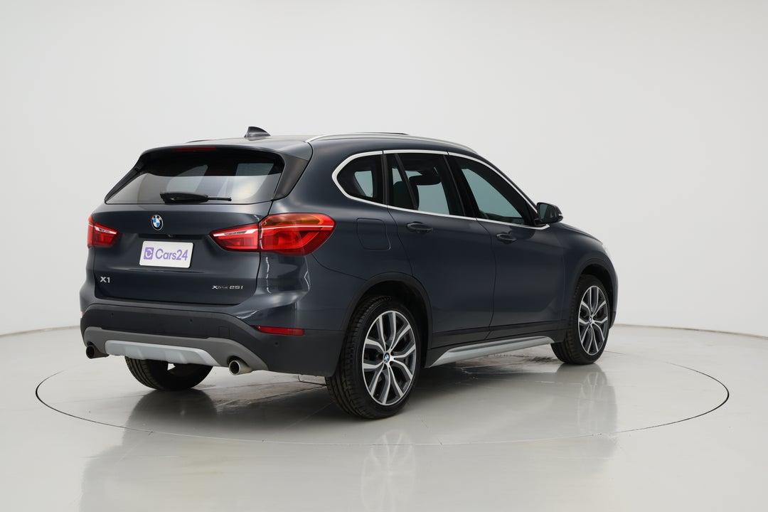 2018 BMW X1 xDrive 25i, Automatic, 65763 km, Right Back Diagonal (45- Degree) View