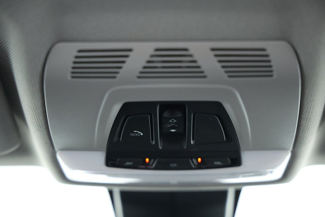 2018 BMW X1 xDrive 25i, Automatic, 65763 km, On-Roof Controls/Sunglass holder