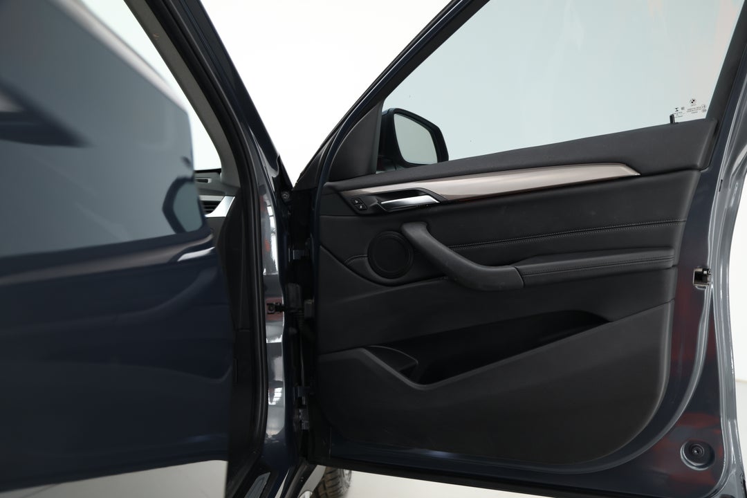 2018 BMW X1 xDrive 25i, Automatic, 65763 km, Speaker View