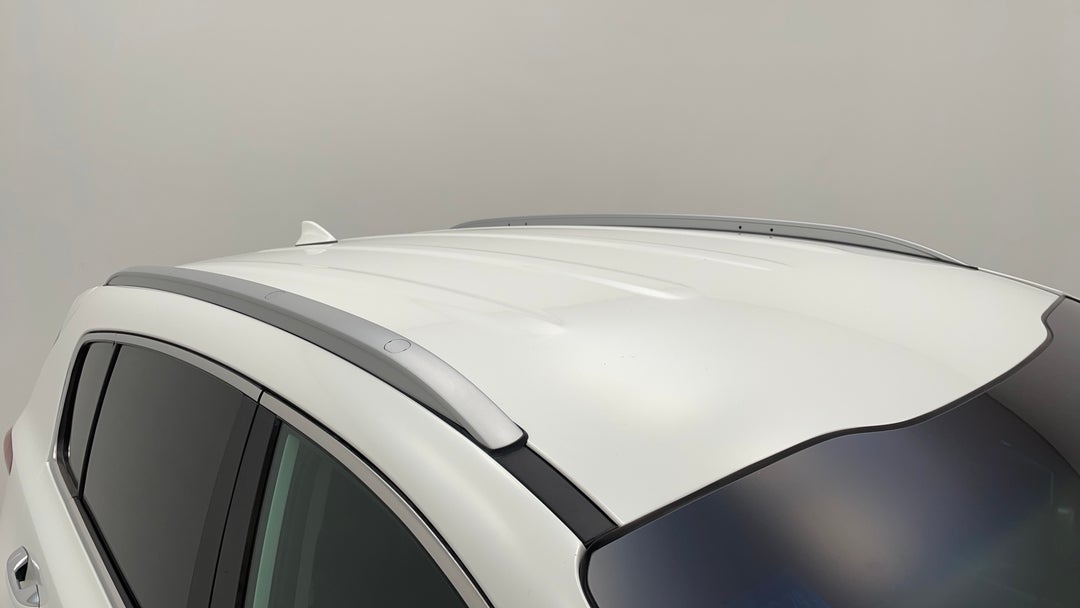 Roof/Sunroof View