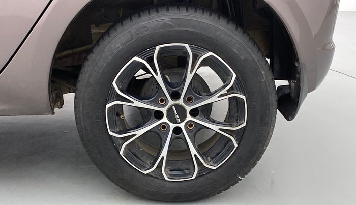 2018 Tata Tiago XT 1.2 REVOTRON, Petrol, Manual, 18,624 km, Left Rear Wheel