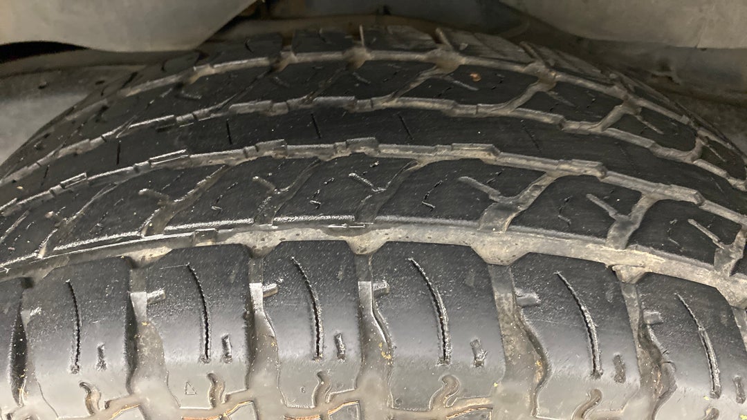 Left Rear Tyre Tread