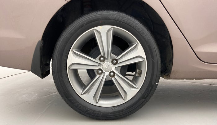 2018 Hyundai Verna 1.6 VTVT SX O, Petrol, Manual, 13,409 km, Right Rear Wheel