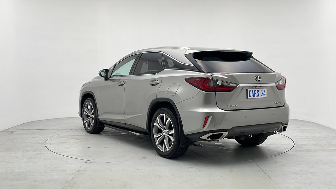 Left Back Diagonal (45- Degree) View