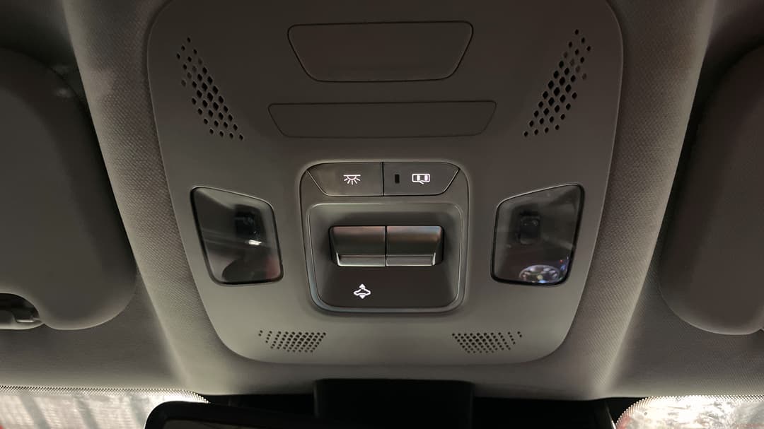 2023 Chery Omoda 5 Ex (high Version), Automatic, 31612 km, On-Roof Controls/Sunglass holder