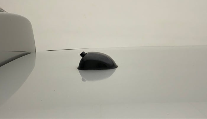 2013 Maruti Swift VXI, CNG, Manual, 59,479 km, Roof - Antenna not present