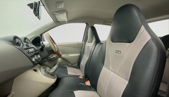 2014 Datsun Go T, Petrol, Manual, 65,551 km, Right Side Front Door Cabin