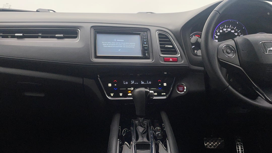 2017 Honda HR-V Vti-l, Automatic, 105990 km, Center Console