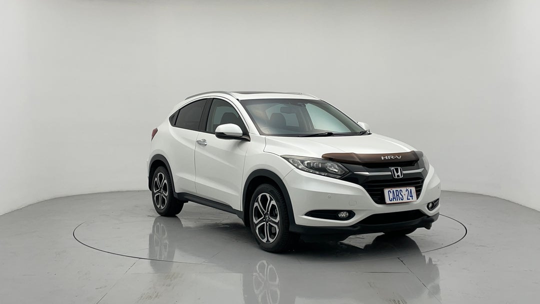 2017 Honda HR-V Vti-l, Automatic, 105990 km, Right Front Diagonal (45- Degree) View