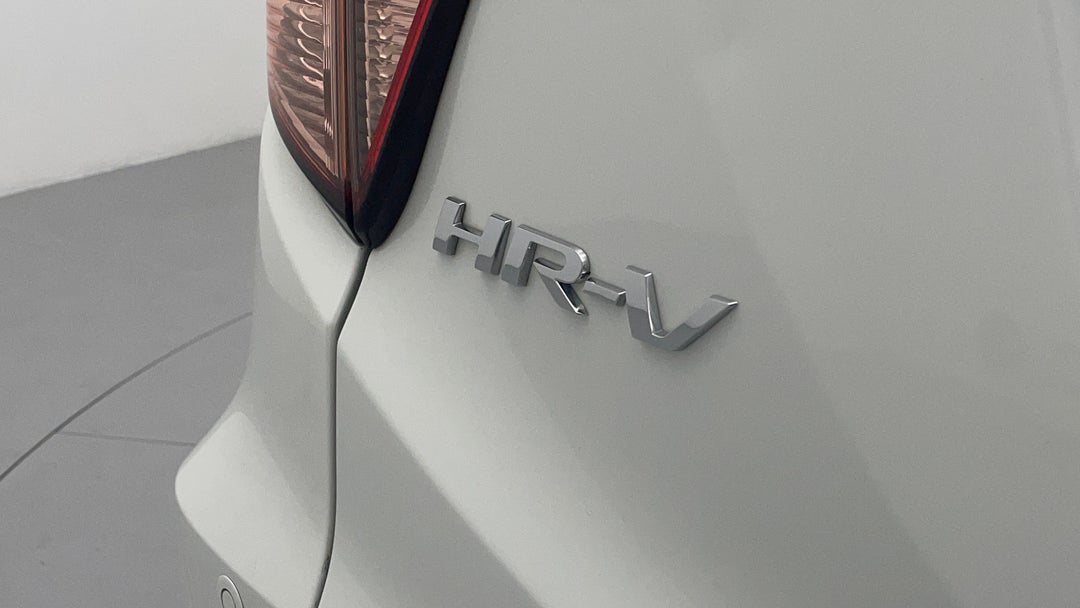 2017 Honda HR-V Vti-l, Automatic, 105990 km, Badge (Boot Left Side)
