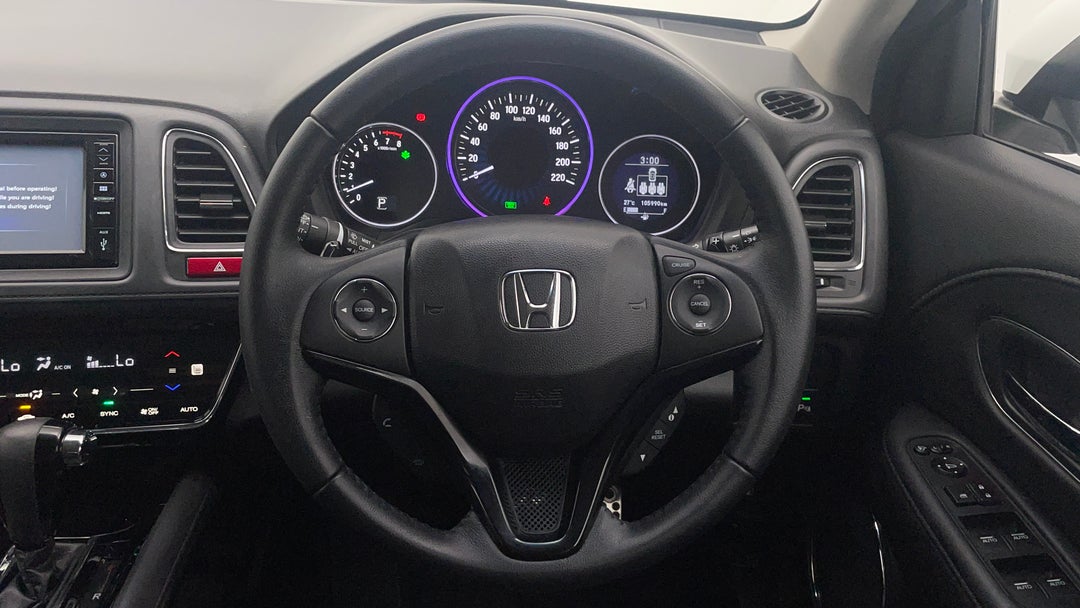 2017 Honda HR-V Vti-l, Automatic, 105990 km, Steering Wheel Close-up
