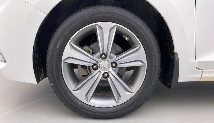 2018 Hyundai Verna 1.6 CRDI SX + AT, Diesel, Automatic, 56,253 km, Left Front Wheel