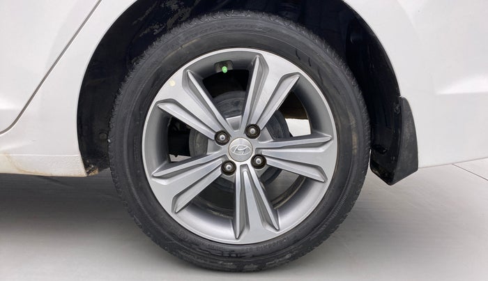 2018 Hyundai Verna 1.6 CRDI SX + AT, Diesel, Automatic, 56,253 km, Left Rear Wheel