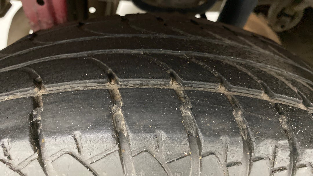 Right Rear Tyre Tread