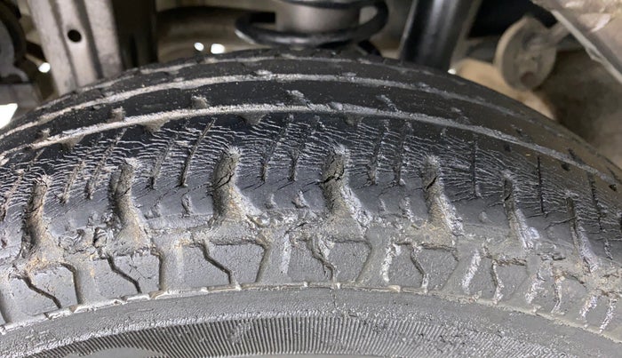 2011 Maruti Zen Estilo LXI, Petrol, Manual, 47,090 km, Right Rear Tyre Tread