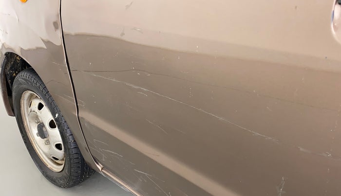 2011 Maruti Zen Estilo LXI, Petrol, Manual, 47,090 km, Front passenger door - Minor scratches