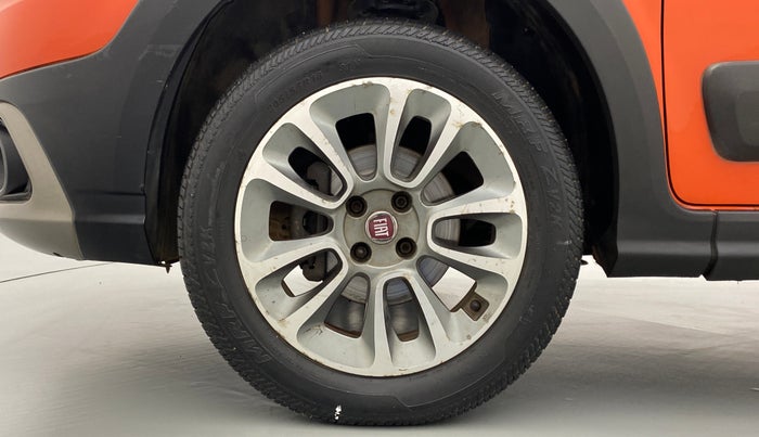 2015 Fiat Avventura EMOTION MULTIJET 1.3, Diesel, Manual, 62,151 km, Left Front Wheel