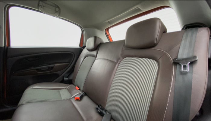 2015 Fiat Avventura EMOTION MULTIJET 1.3, Diesel, Manual, 62,151 km, Right Side Rear Door Cabin
