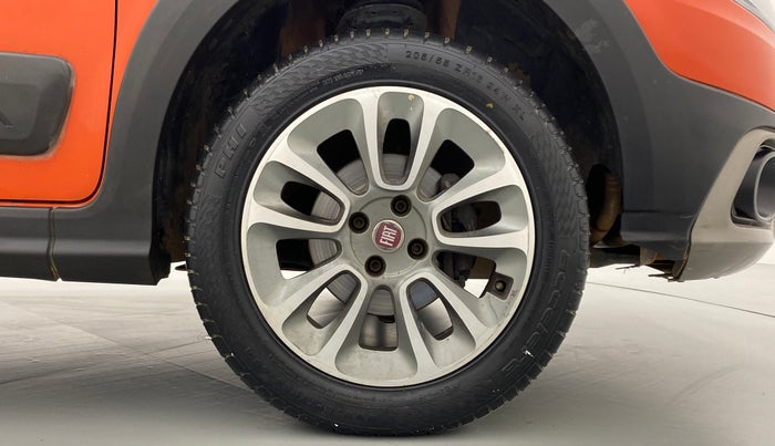 2015 Fiat Avvventura EMOTION MULTIJET 1.3, Diesel, Manual, 62,151 km, Right Front Wheel