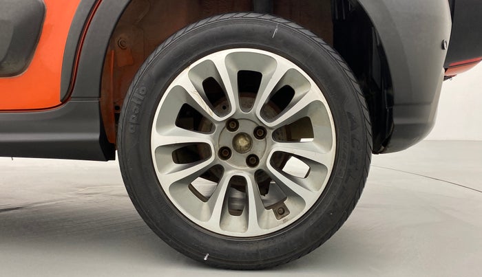2015 Fiat Avventura EMOTION MULTIJET 1.3, Diesel, Manual, 62,151 km, Left Rear Wheel