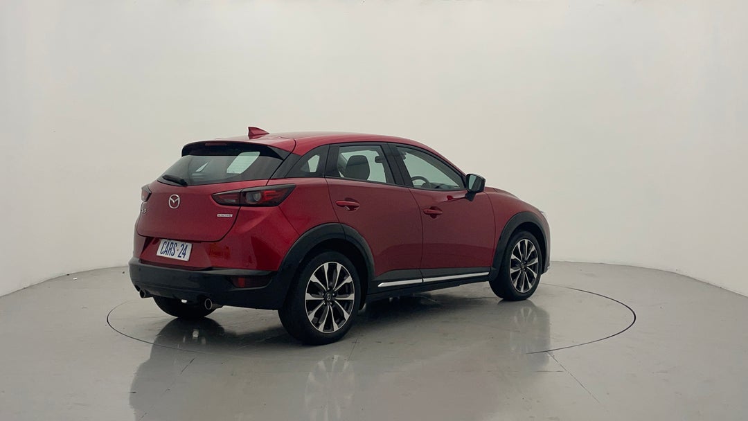 Right Back Diagonal (45- Degree) View