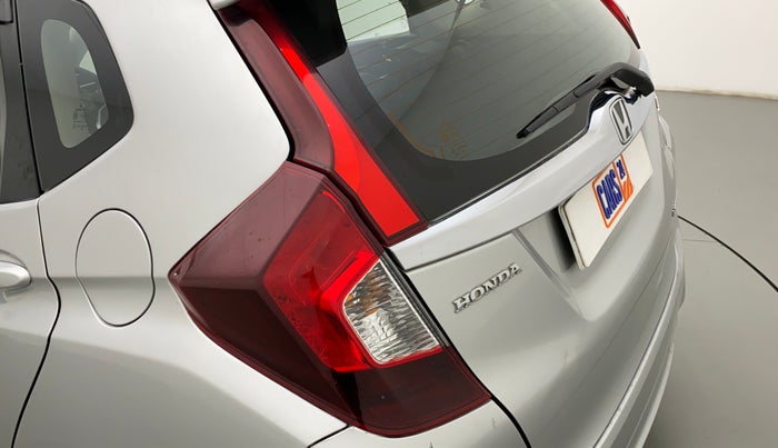 2016 Honda Jazz 1.2L I-VTEC VX, CNG, Manual, 62,802 km, Left tail light - Minor scratches