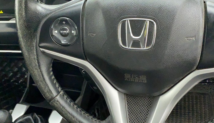 2016 Honda Jazz 1.2L I-VTEC VX, CNG, Manual, 62,802 km, Steering wheel - Phone control not functional