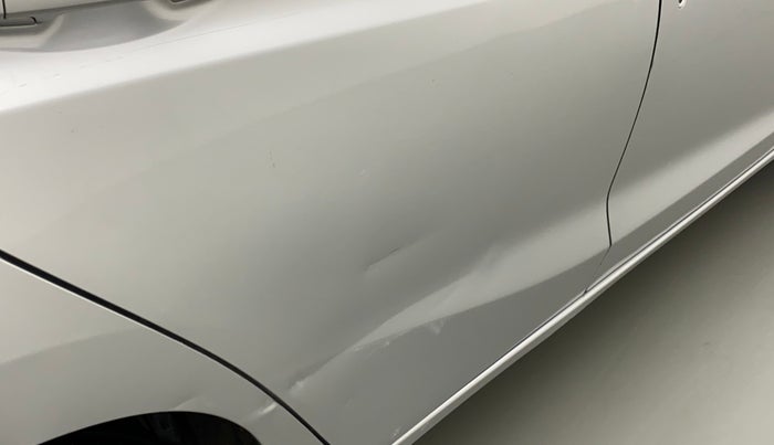 2016 Honda Jazz 1.2L I-VTEC VX, CNG, Manual, 62,802 km, Right rear door - Slightly dented