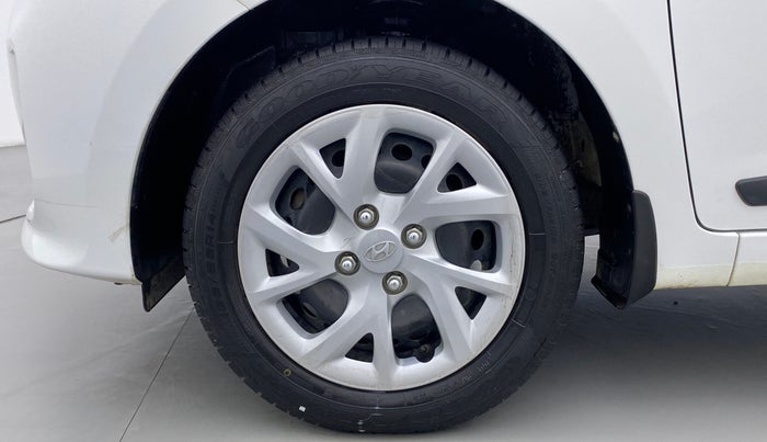 2019 Hyundai Grand i10 SPORTZ 1.2 KAPPA VTVT, Petrol, Manual, 23,279 km, Left Front Wheel