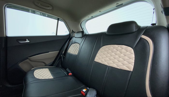 2019 Hyundai Grand i10 SPORTZ 1.2 KAPPA VTVT, Petrol, Manual, 23,279 km, Right Side Rear Door Cabin